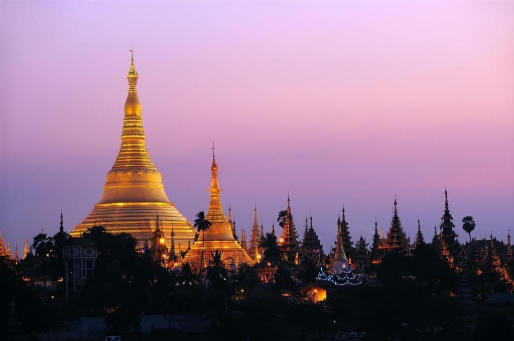 Gemsy Hotel Yangon Exterior foto