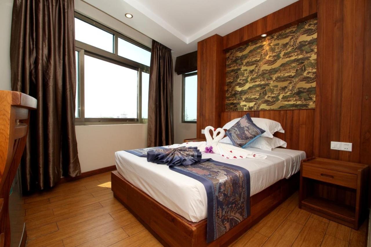Gemsy Hotel Yangon Exterior foto